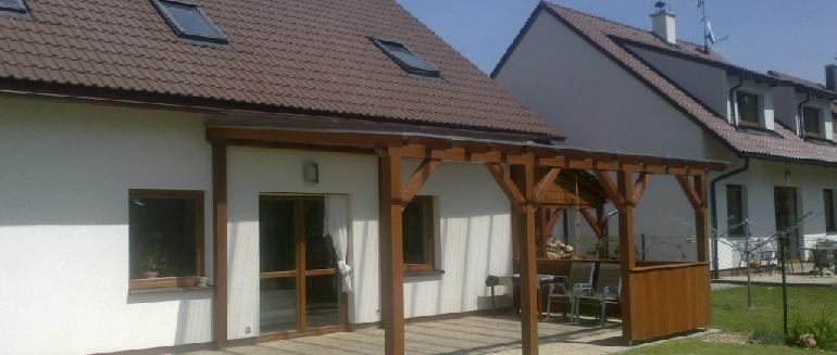 Pergoly a přístřešky